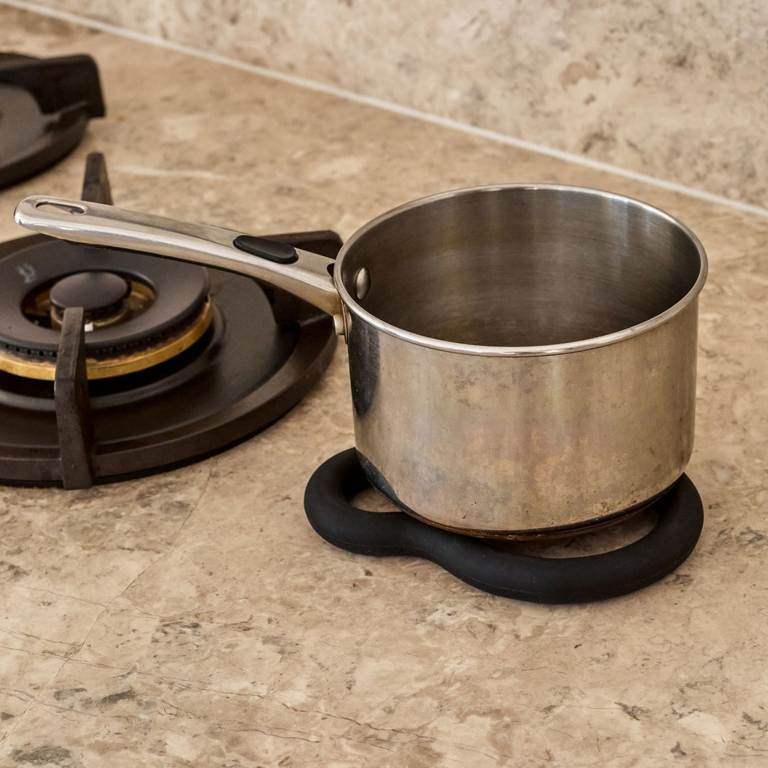 DESIGNSTUFF RUND Curve Silicone Trivet, Black