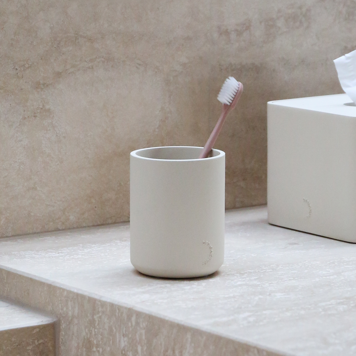 DESIGNSTUFF ARC Tumbler/Toothbrush Holder, Sand