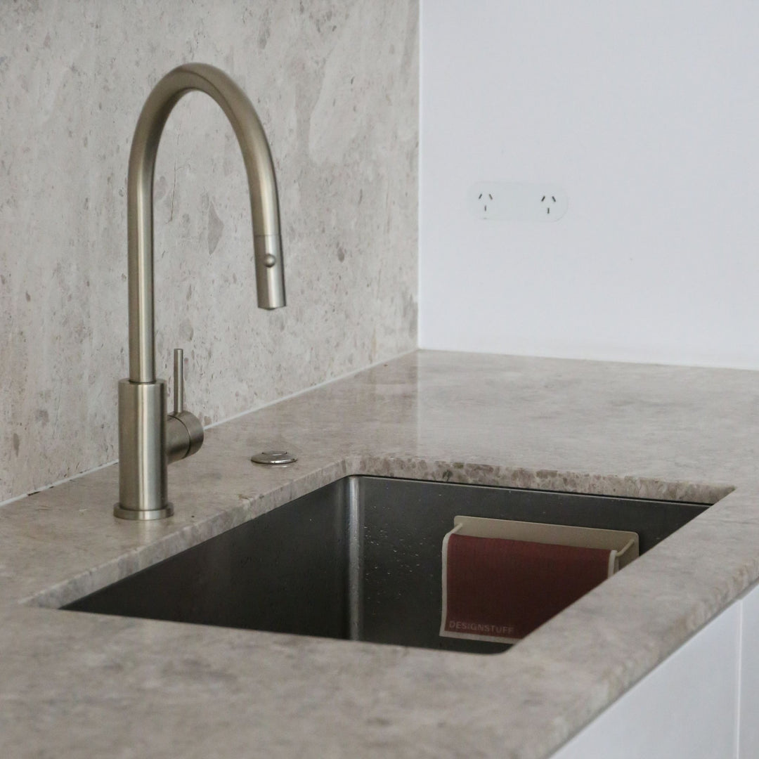 COMING SOON │ DESIGNSTUFF DRIP Dish Cloth Holder, Sand