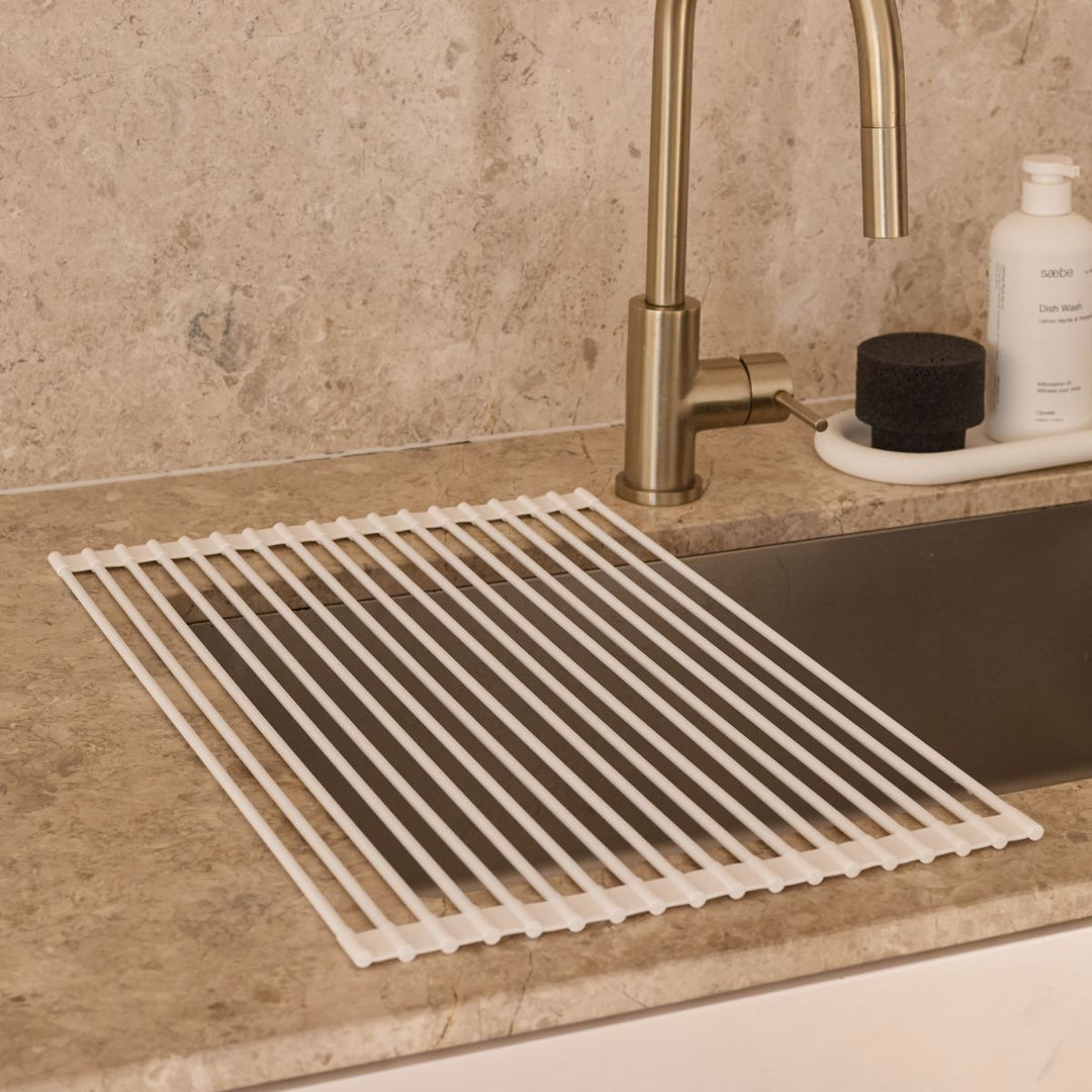 DESIGNSTUFF DRIP Silicone Fold Dish Drying Rack, White