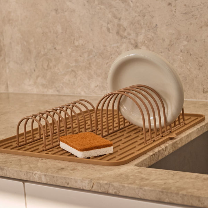 DESIGNSTUFF DRIP Dish Drainer, Camel (Set of 2)